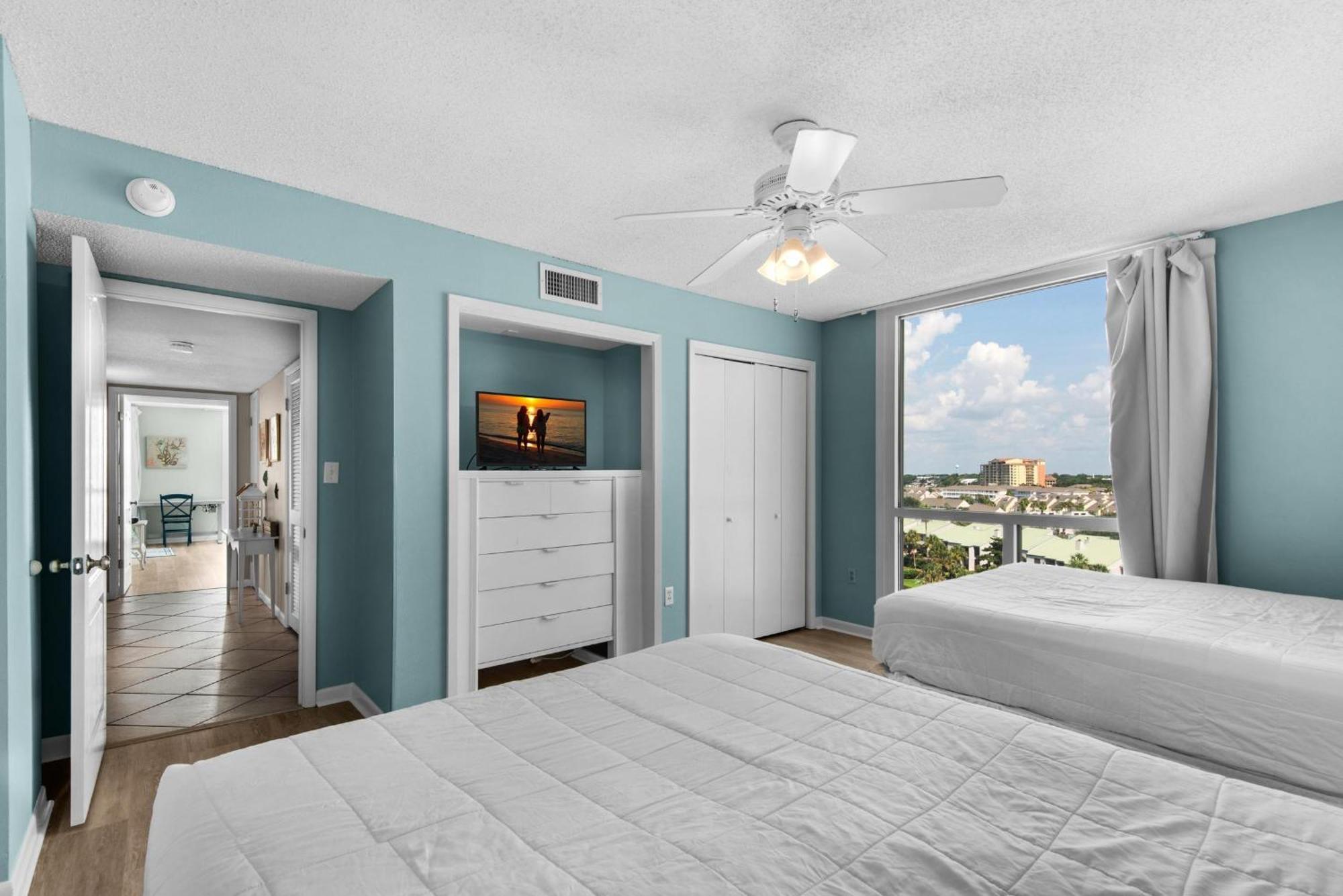 Shoreline Towers 1085 Destin